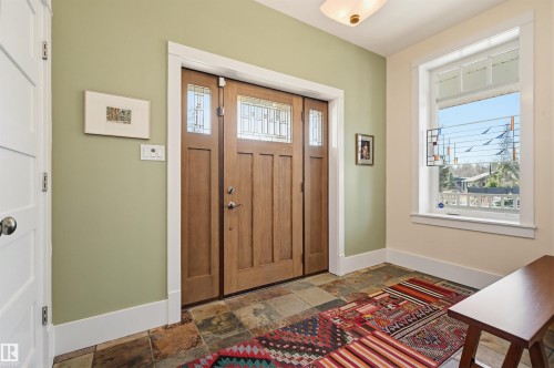 14504 Mackenzie Drive, Edmonton, AB 