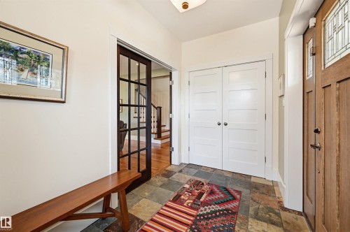 14504 Mackenzie Drive, Edmonton, AB 