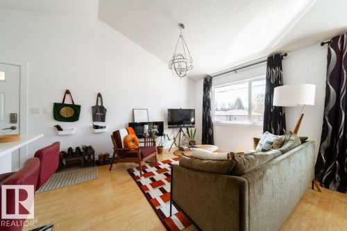 8731 85 Avenue, Edmonton, AB - Indoor Photo Showing Other Room