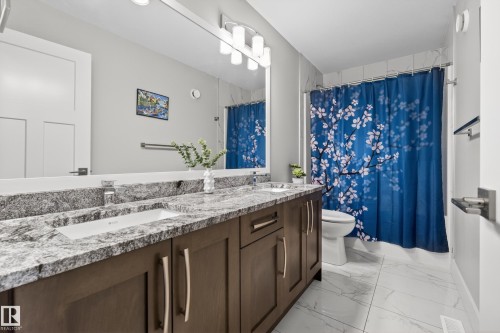 Upstairs - 1468 Enright Landing, Edmonton, AB - Indoor Photo Showing Bathroom