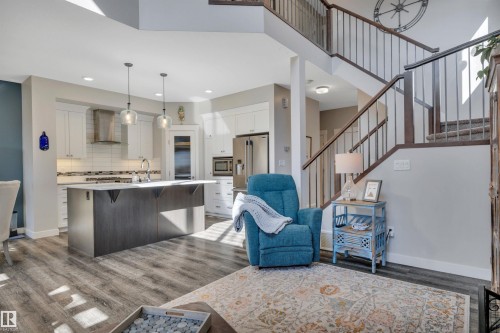 9 Rolston Close, Leduc, AB - Indoor Photo Showing Kitchen With Upgraded Kitchen