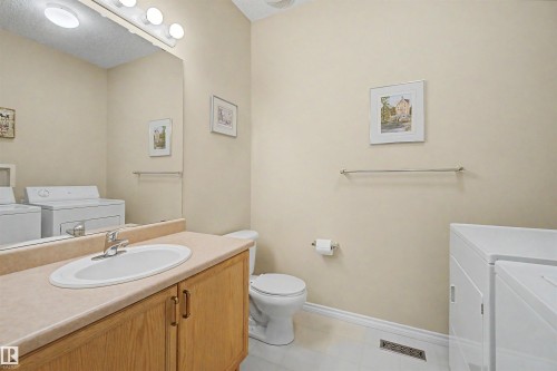 56 1780 Glastonbury Blvd, Edmonton, AB - Indoor