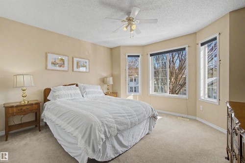 56 1780 Glastonbury Blvd, Edmonton, AB - Indoor Photo Showing Bedroom