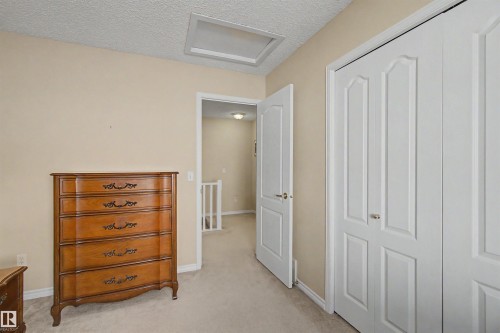 56 1780 Glastonbury Blvd, Edmonton, AB - Indoor