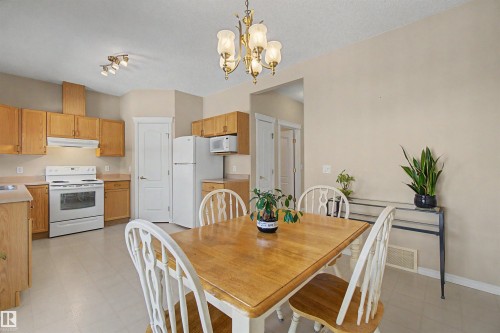 56 1780 Glastonbury Blvd, Edmonton, AB - Indoor