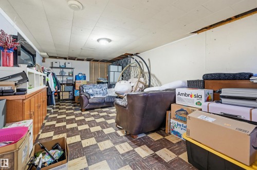 8507 149 Street, Edmonton, AB - Indoor