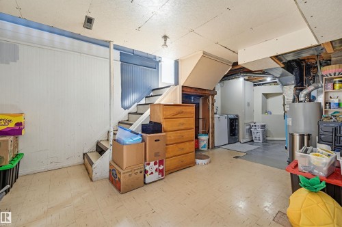 8507 149 Street, Edmonton, AB - Indoor