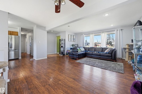 8507 149 Street, Edmonton, AB - Indoor Photo Showing Living Room