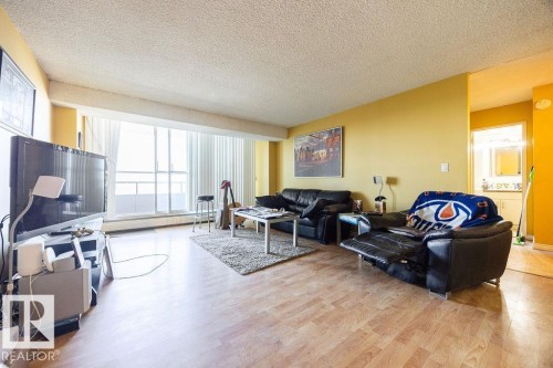 1702 13910 Stony Plain Road, Edmonton, AB - Indoor Photo Showing Living Room