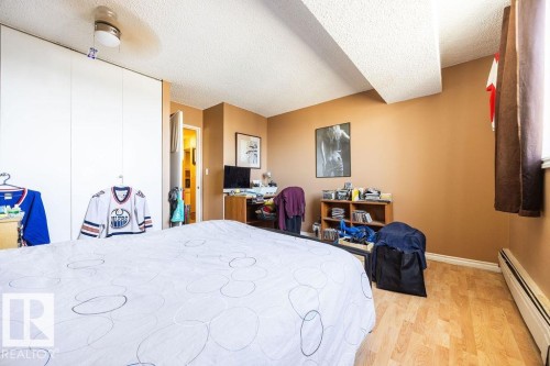 1702 13910 Stony Plain Road, Edmonton, AB - Indoor Photo Showing Bedroom