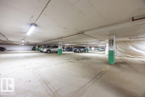 1702 13910 Stony Plain Road, Edmonton, AB - Indoor Photo Showing Garage