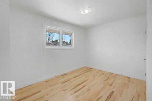 Edmonton, AB - Indoor Photo Showing Other Room