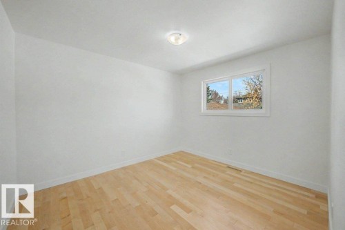 Edmonton, AB - Indoor Photo Showing Other Room