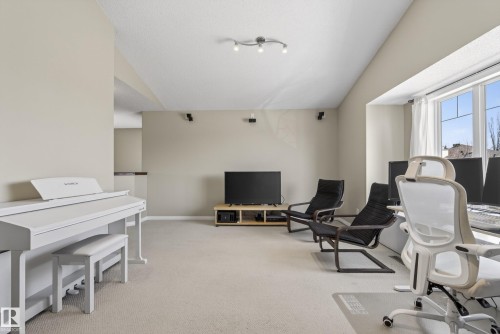 9144 207 Street, Edmonton, AB - Indoor