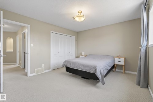 9144 207 Street, Edmonton, AB - Indoor Photo Showing Bedroom
