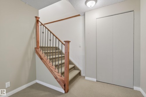 9144 207 Street, Edmonton, AB - Indoor Photo Showing Other Room
