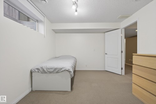9144 207 Street, Edmonton, AB - Indoor