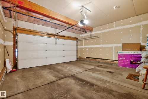 9144 207 Street, Edmonton, AB - Indoor Photo Showing Garage
