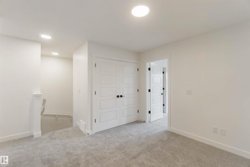 1003 Aster Boulevard, Edmonton, AB - Indoor Photo Showing Other Room