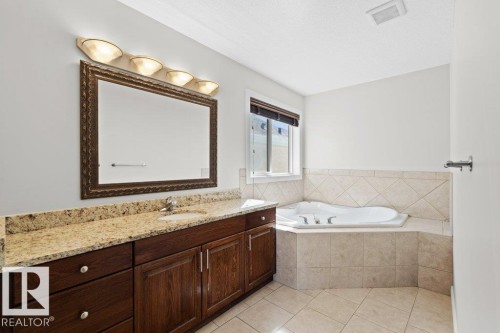 5871 166 Avenue, Edmonton, AB - Indoor Photo Showing Bathroom