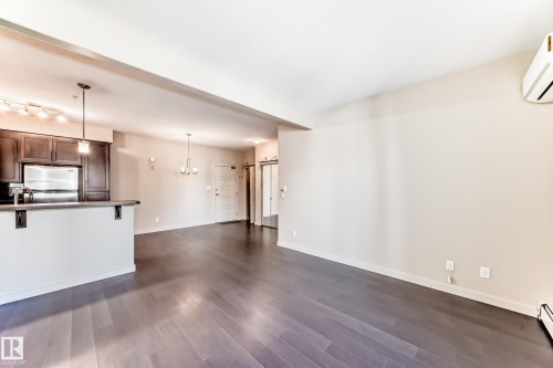 230 308 Ambleside Link Link, Edmonton, AB - Indoor Photo Showing Kitchen