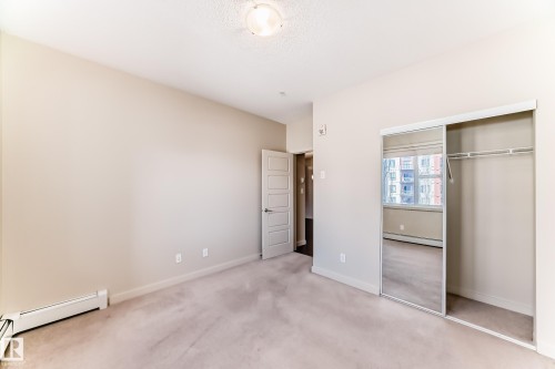 230 308 Ambleside Link Link, Edmonton, AB - Indoor Photo Showing Other Room