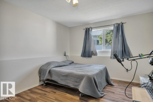 43 Mcleod Crescent, Leduc, AB - Indoor Photo Showing Bedroom