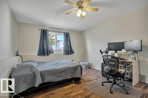 43 Mcleod Crescent, Leduc, AB - Indoor Photo Showing Bedroom