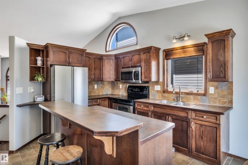 4 Birchmont Drive, Leduc, AB - Indoor Photo Showing Kitchen With Double Sink