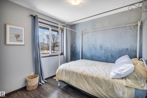 4 Birchmont Drive, Leduc, AB - Indoor Photo Showing Bedroom
