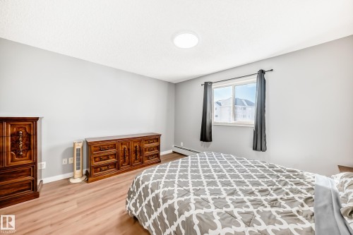 330 4210 139 Avenue, Edmonton, AB - Indoor Photo Showing Bedroom