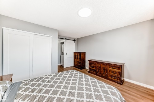 330 4210 139 Avenue, Edmonton, AB - Indoor Photo Showing Bedroom