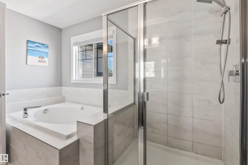 3087 Carpenter Landing, Edmonton, AB - Indoor Photo Showing Bathroom
