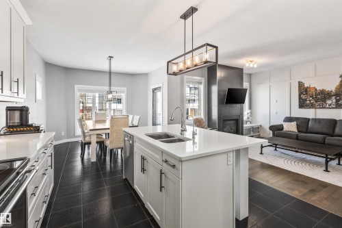3087 Carpenter Landing, Edmonton, AB - Indoor Photo Showing Other Room