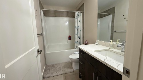 1459 Cherniak Way, Edmonton, AB - Indoor Photo Showing Bathroom