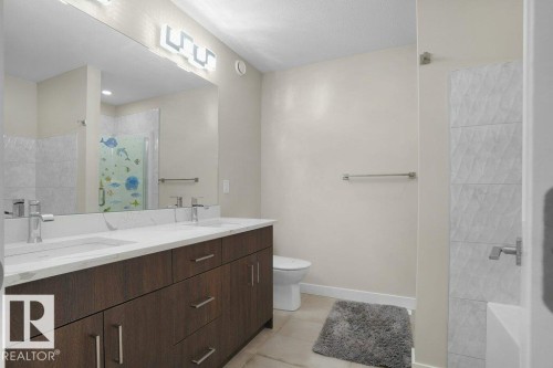 1459 Cherniak Way, Edmonton, AB - Indoor Photo Showing Bathroom