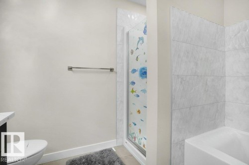 1459 Cherniak Way, Edmonton, AB - Indoor Photo Showing Bathroom