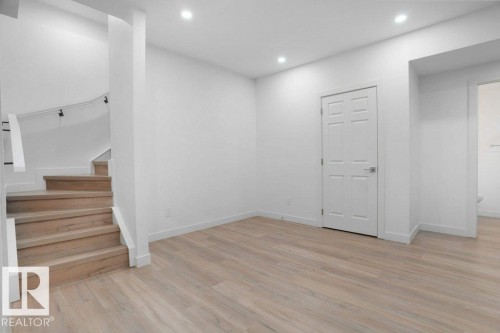 1459 Cherniak Way, Edmonton, AB - Indoor Photo Showing Other Room