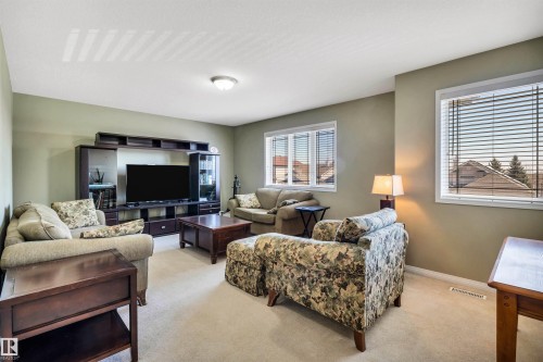 1229 Ormsby Lane, Edmonton, AB 