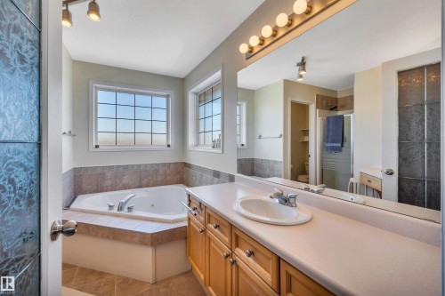 1229 Ormsby Lane, Edmonton, AB 