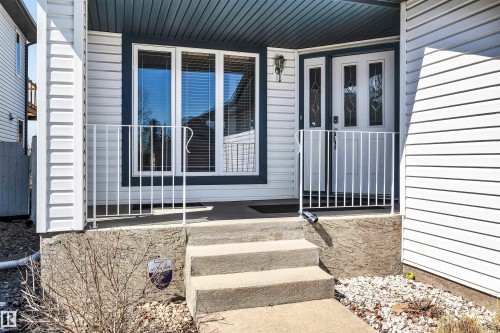 1229 Ormsby Lane, Edmonton, AB 