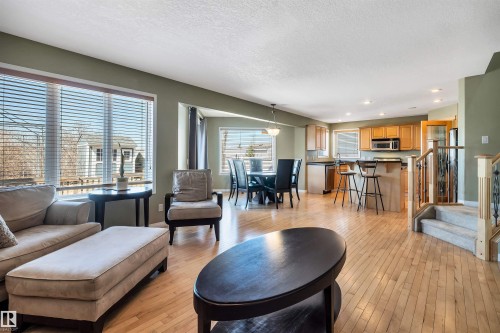 1229 Ormsby Lane, Edmonton, AB 