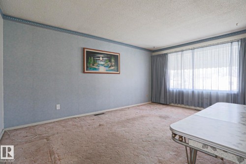 12106 43 Street, Edmonton, AB - Indoor