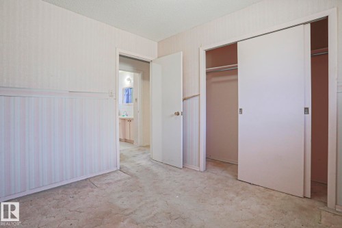 12106 43 Street, Edmonton, AB - Indoor