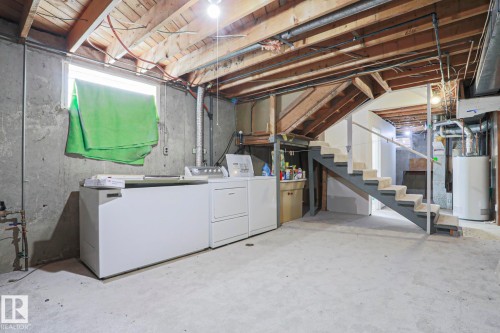 12106 43 Street, Edmonton, AB - Indoor Photo Showing Laundry Room