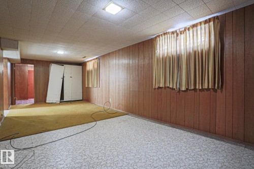 12106 43 Street, Edmonton, AB - Indoor Photo Showing Other Room