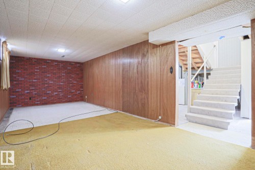 12106 43 Street, Edmonton, AB - Indoor Photo Showing Other Room