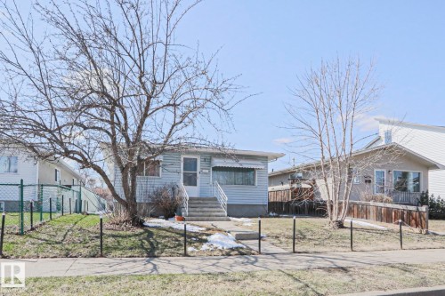 12106 43 Street, Edmonton, AB - Outdoor