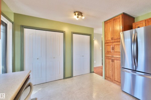 201 Parkview Drive, Wetaskiwin, AB - Indoor