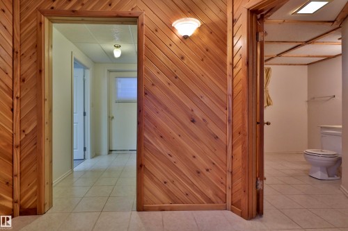 201 Parkview Drive, Wetaskiwin, AB - Indoor